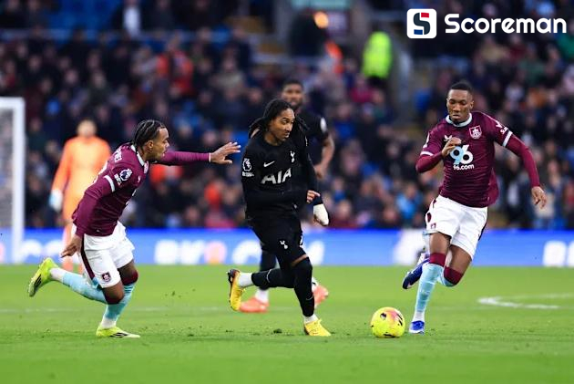 토트넘, 반 더 벤-로메로 골로 번리와 2-2 무승부...리그 13위